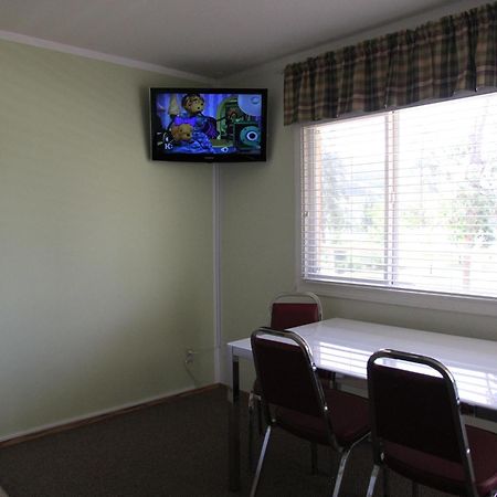 Waterfront Inn Penticton Bagian luar foto