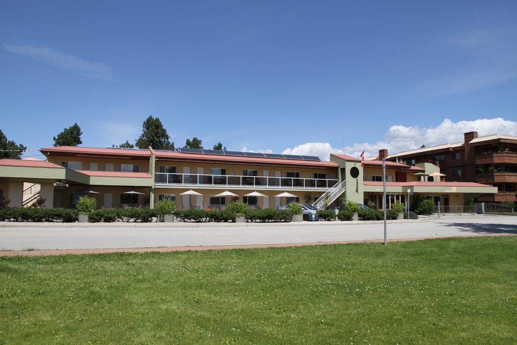 Waterfront Inn Penticton Bagian luar foto