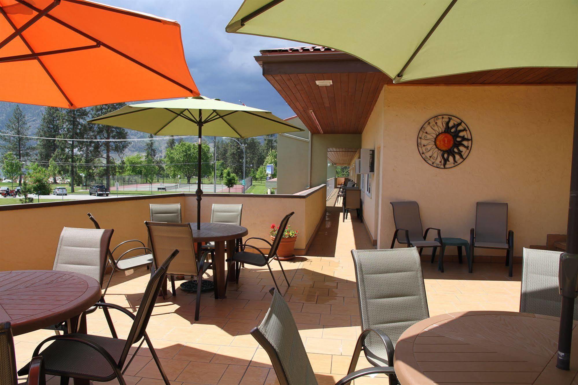 Waterfront Inn Penticton Bagian luar foto