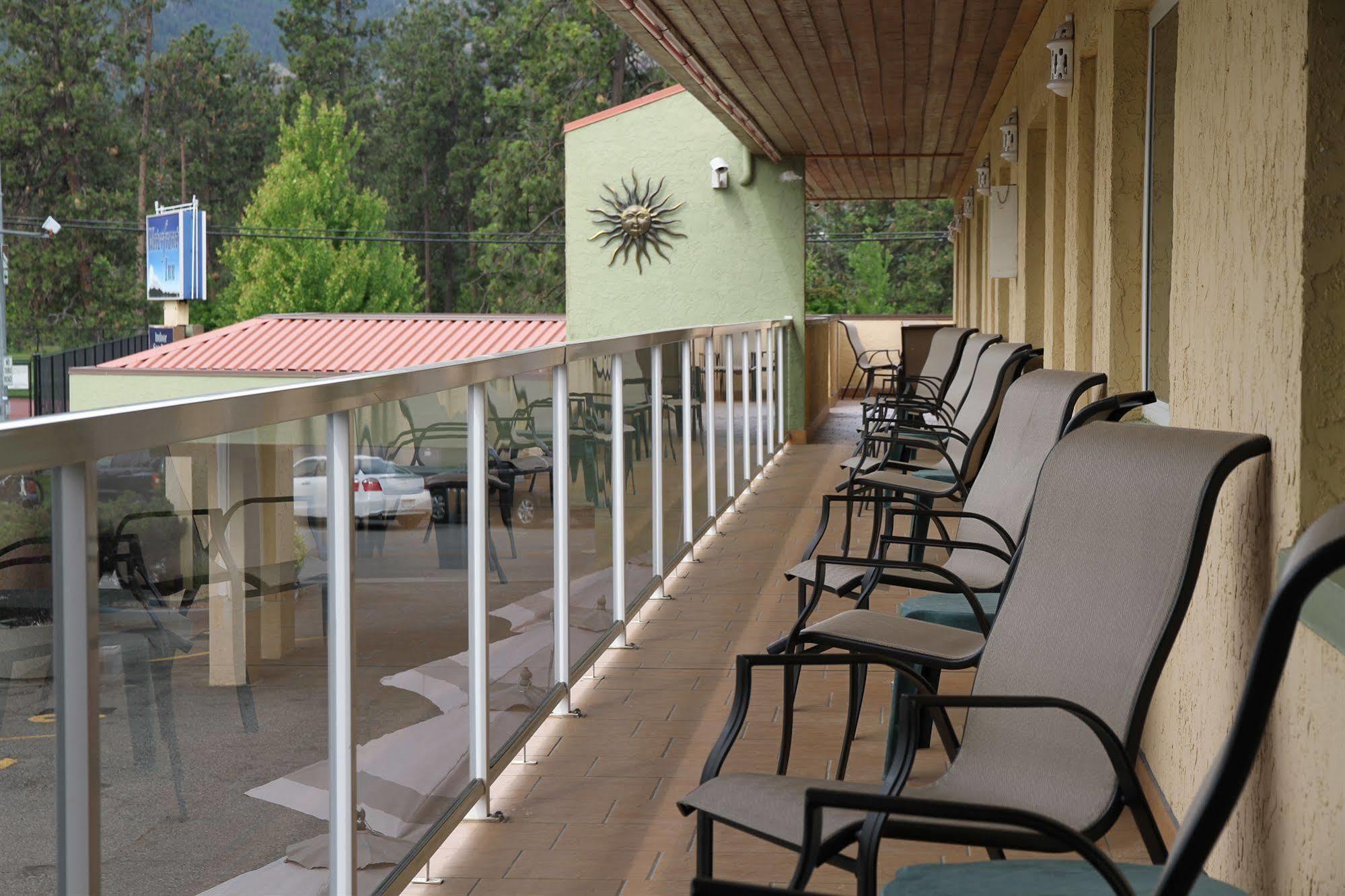 Waterfront Inn Penticton Bagian luar foto